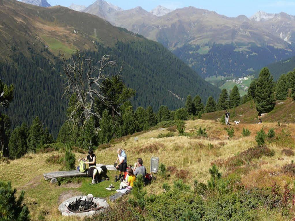 Hotel Alte Post By Mountain Hotels Νταβός Εξωτερικό φωτογραφία
